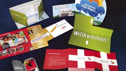 Papier stanzen und prägen im Schnellzugtempo