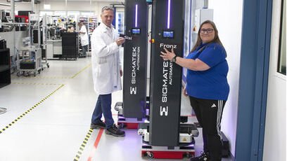Rack-Stacker_Sisi-and-Franz